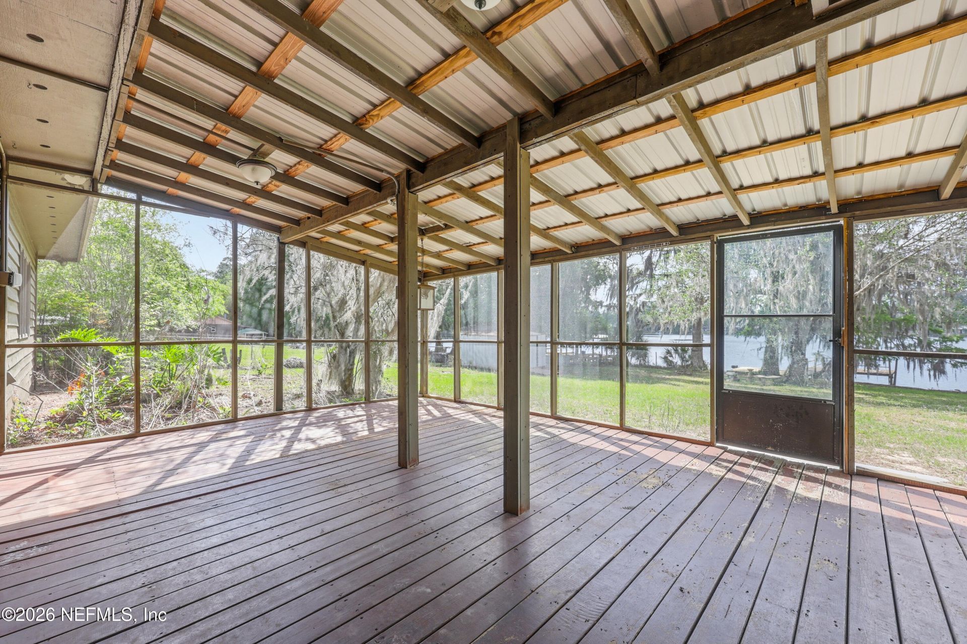 125 Twin Lake Grove Drive, Interlachen, FL 32148 Photo