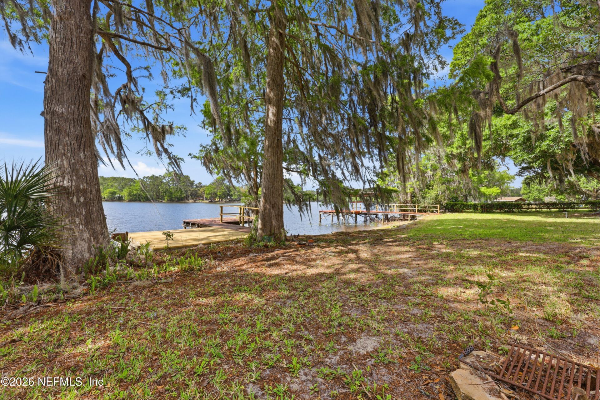 125 Twin Lake Grove Drive, Interlachen, FL 32148 Photo