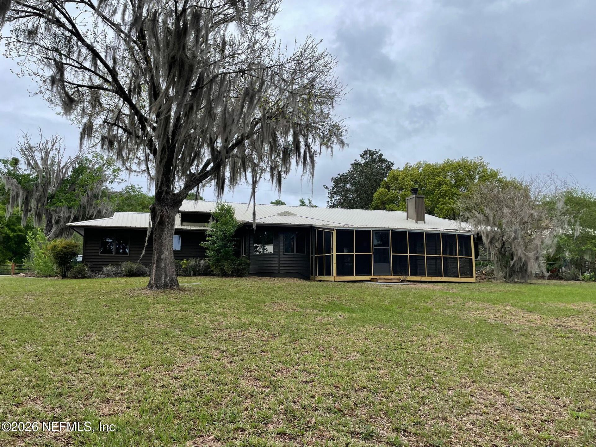 125 Twin Lake Grove Drive, Interlachen, FL 32148 Photo