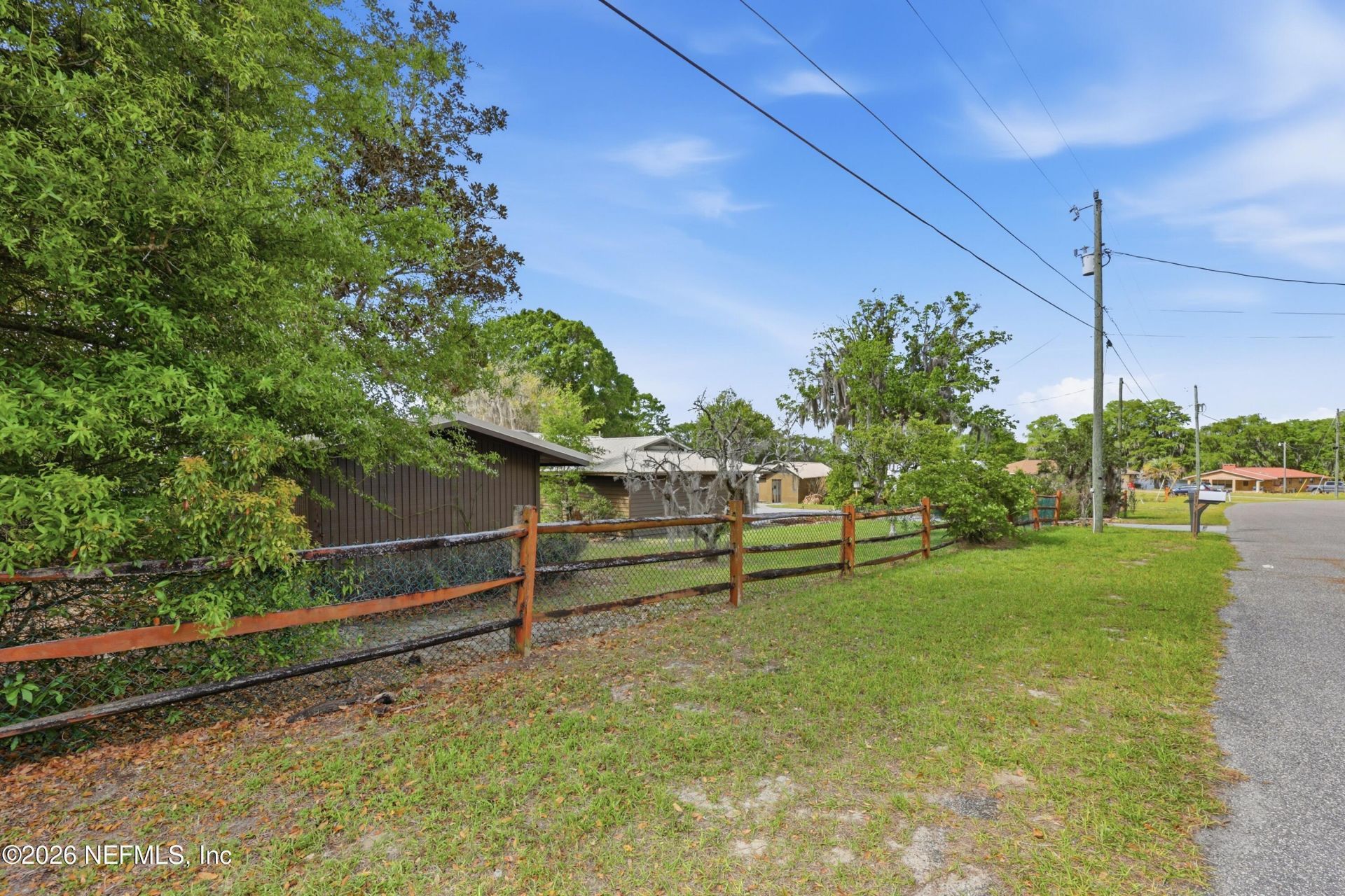 125 Twin Lake Grove Drive, Interlachen, FL 32148 Photo