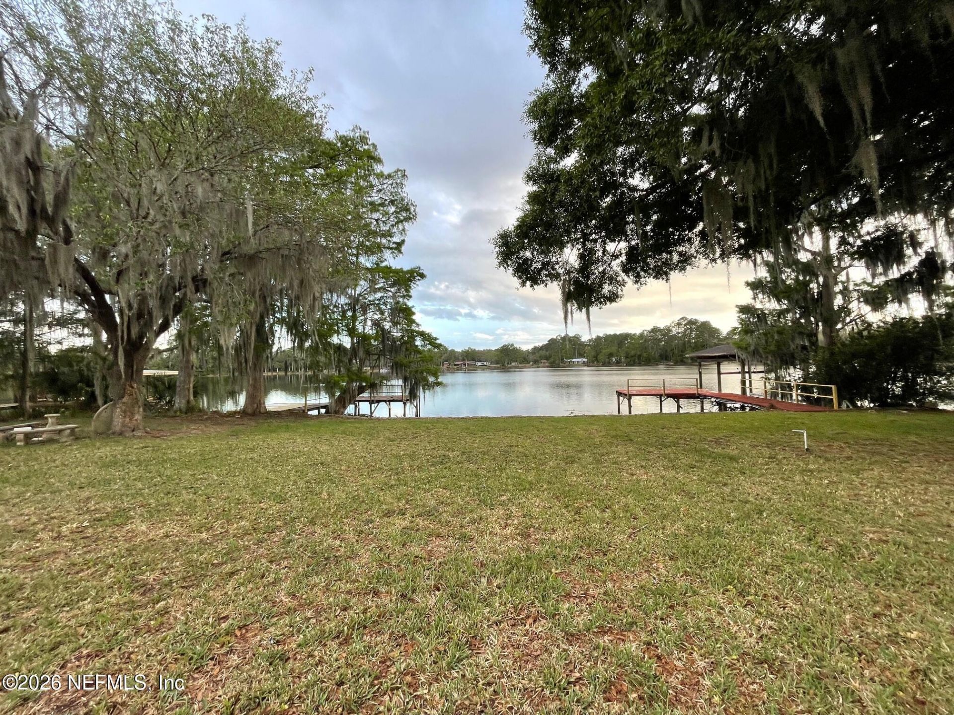 125 Twin Lake Grove Drive, Interlachen, FL 32148 Photo