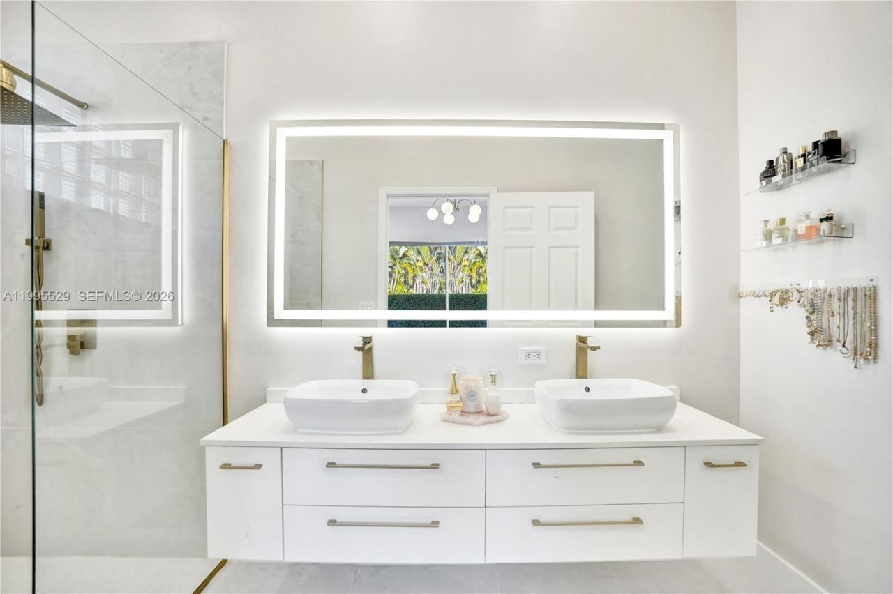 6928 NW 33rd St, Margate, FL 33063 Photo