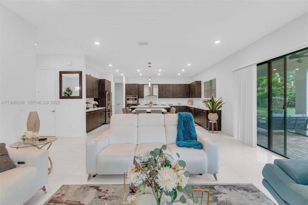 9150 Parkland Bay Dr, Parkland, FL 33076 Photo