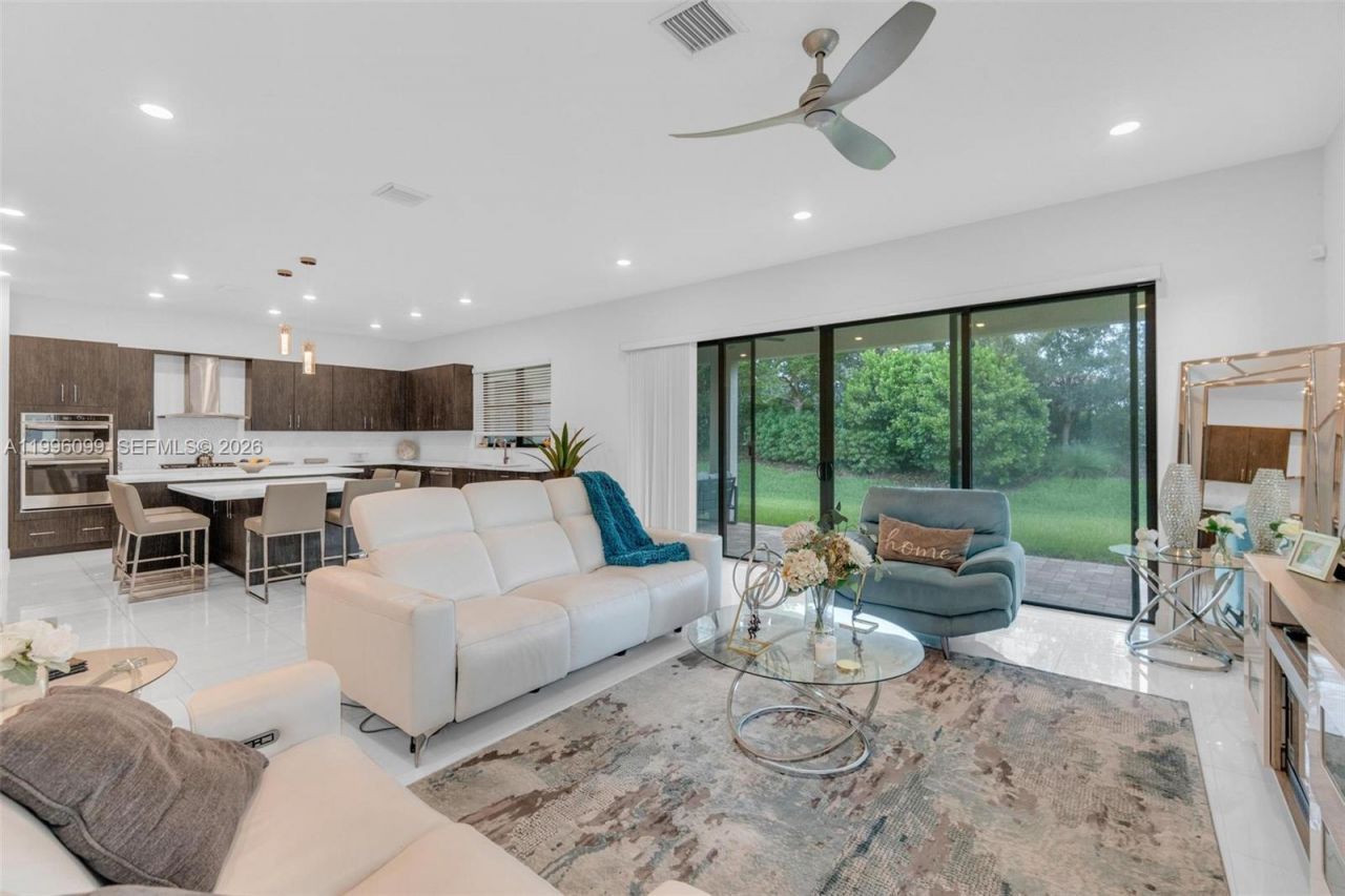 9150 Parkland Bay Dr, Parkland, FL 33076 Photo