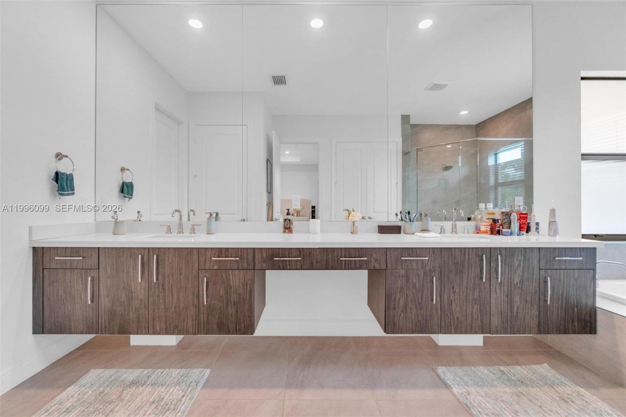 9150 Parkland Bay Dr, Parkland, FL 33076 Photo