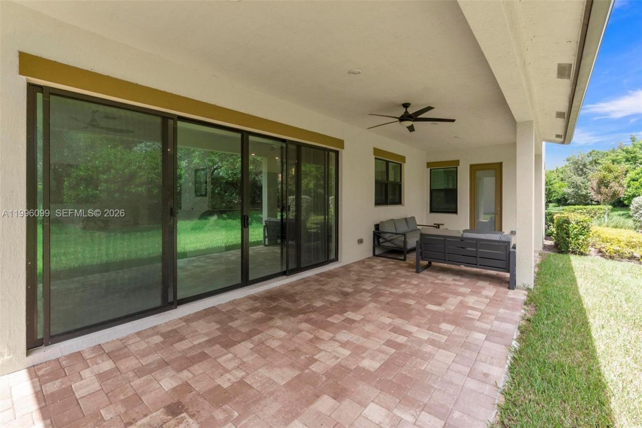 9150 Parkland Bay Dr, Parkland, FL 33076 Photo