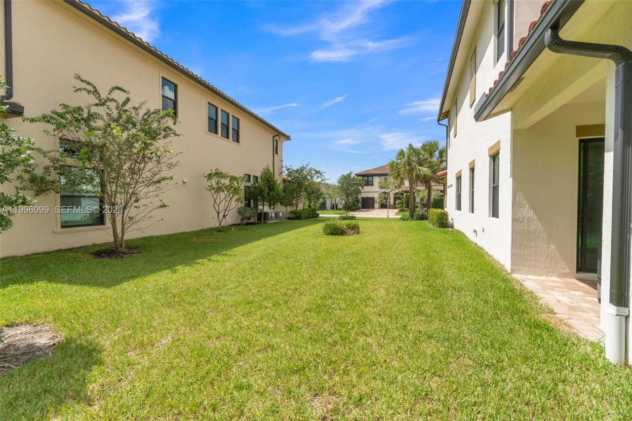 9150 Parkland Bay Dr, Parkland, FL 33076 Photo