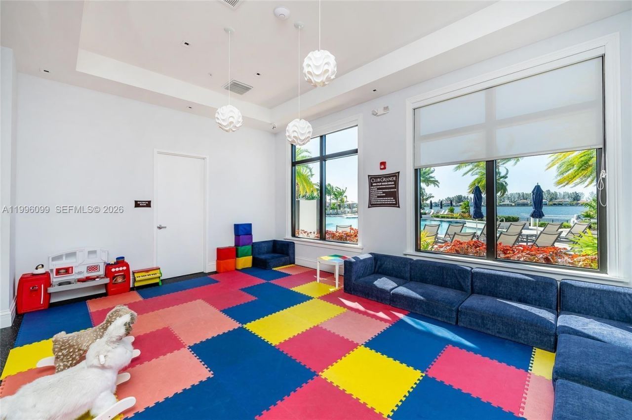 9150 Parkland Bay Dr, Parkland, FL 33076 Photo