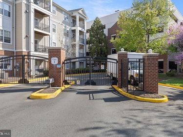 12901 CENTRE PARK CIRCLE, Unit 216, HERNDON, VA 20171