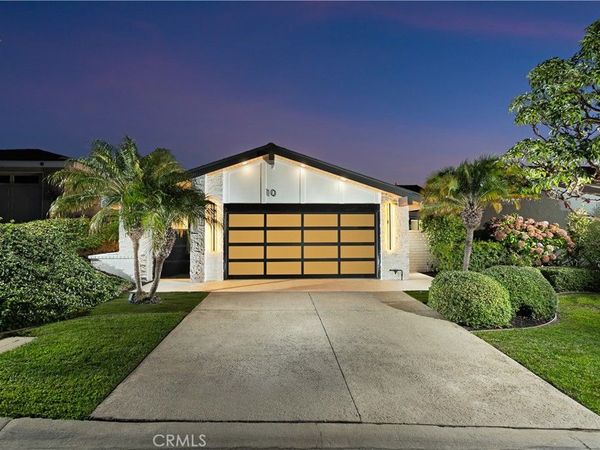 10 White Water Drive, Corona Del Mar, CA 92625