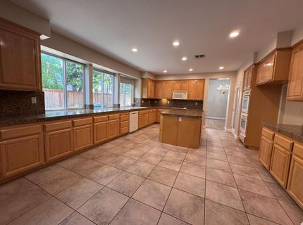 1661 Baines Ave, Sacramento, CA 95835 Photo