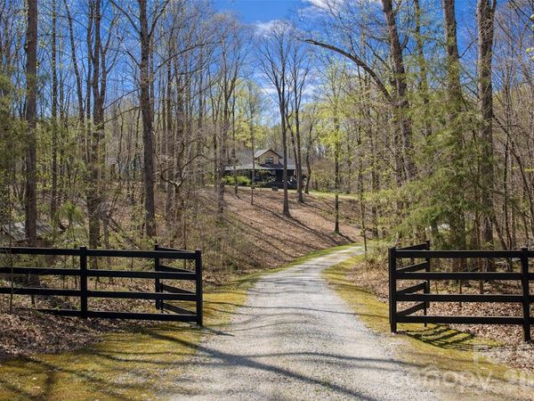 5615 Lavon Avenue , Catawba, NC 28609