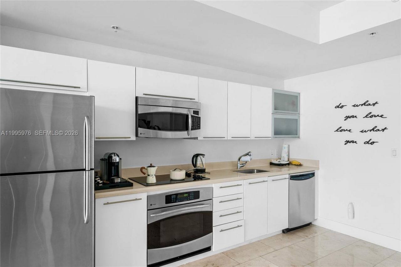 90 SW 3rd St, Unit 1209, Miami, FL 33130 Photo