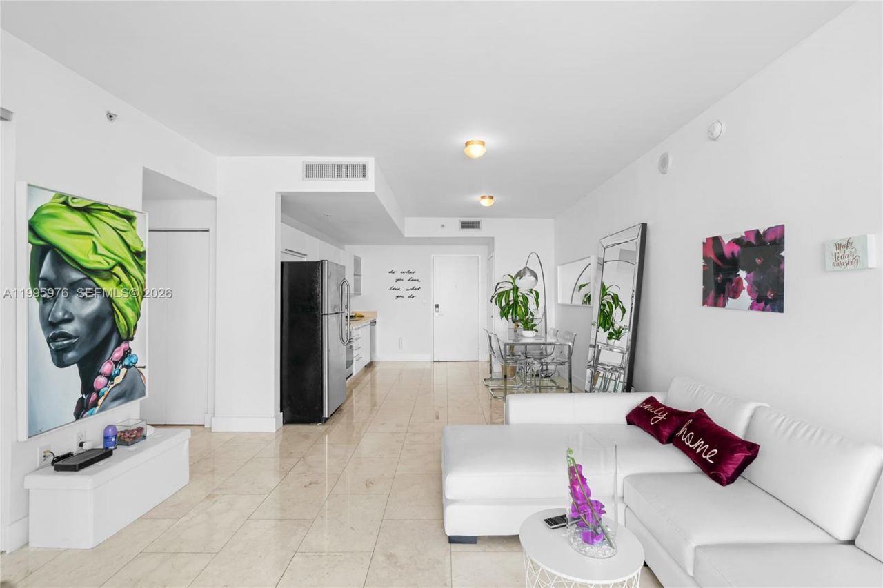 90 SW 3rd St, Unit 1209, Miami, FL 33130 Photo