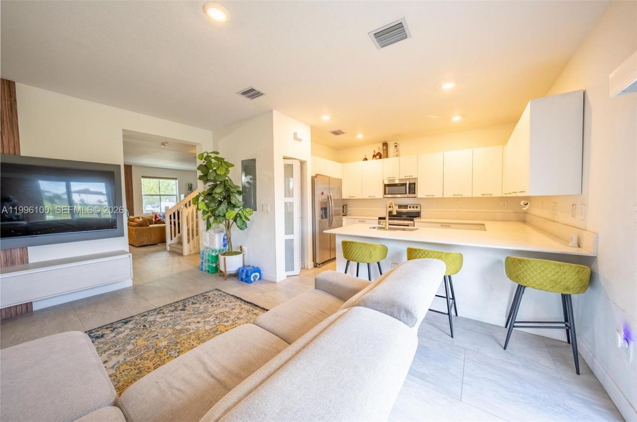 12448 NW 23rd Ct, Miami, FL 33167 Photo