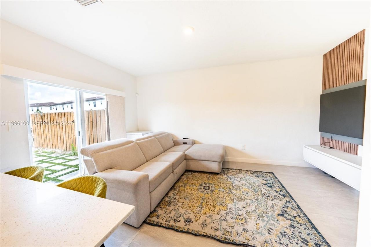 12448 NW 23rd Ct, Miami, FL 33167 Photo