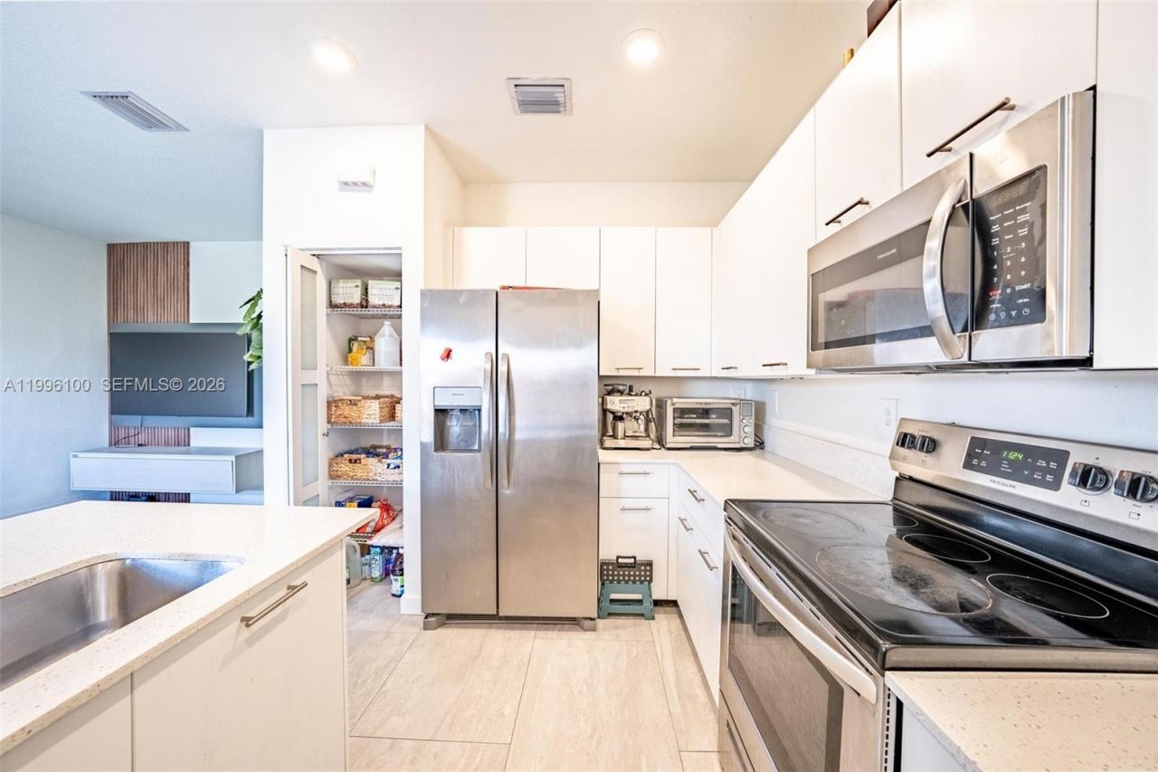 12448 NW 23rd Ct, Miami, FL 33167 Photo