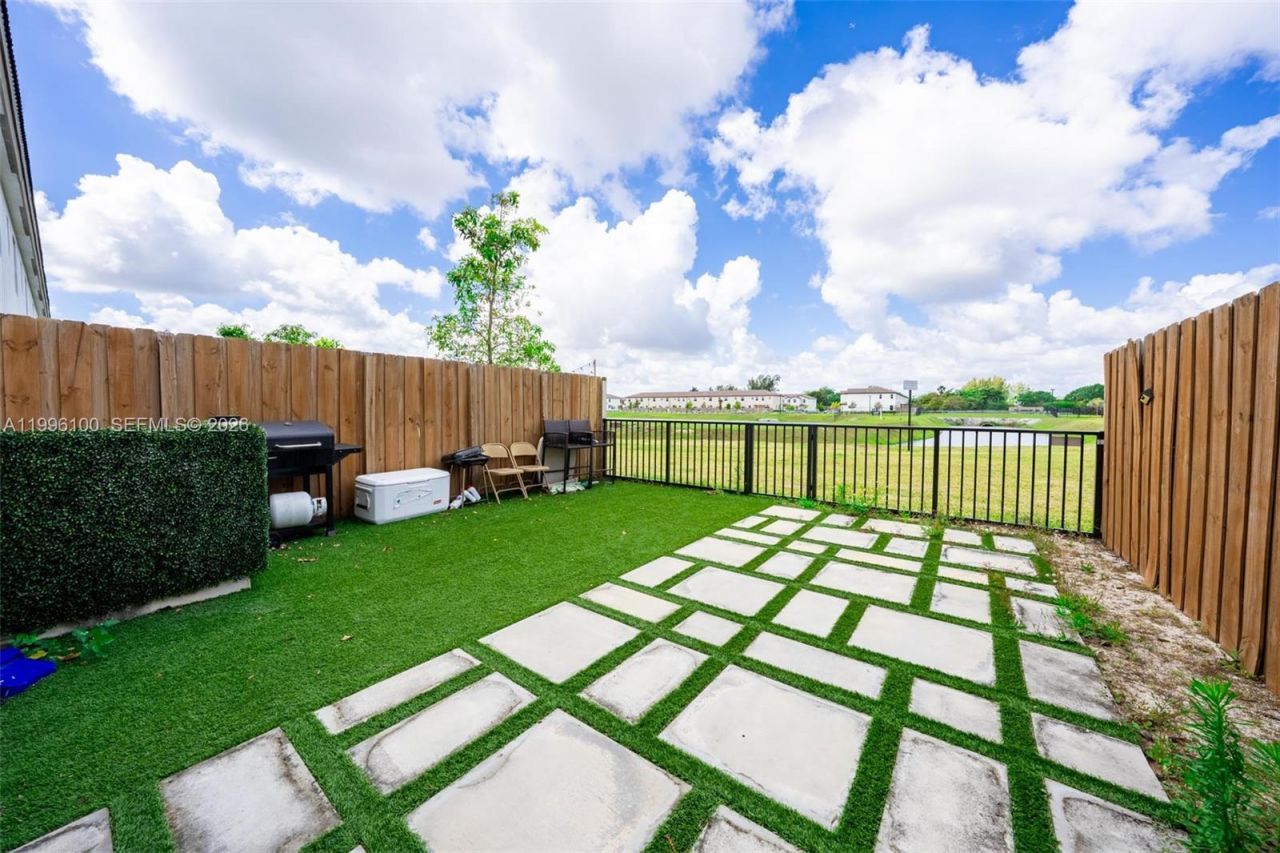 12448 NW 23rd Ct, Miami, FL 33167 Photo