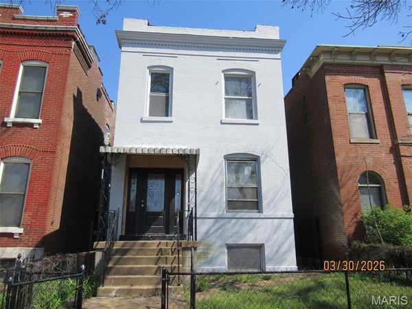 4439 Oakland Avenue , St Louis, MO 63110