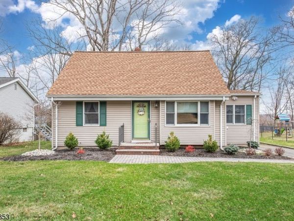 89 Oakland Ave, Rockaway, NJ 07866