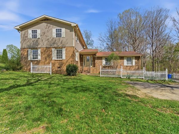 1059 Oakwood Rd, Joelton, TN 37080