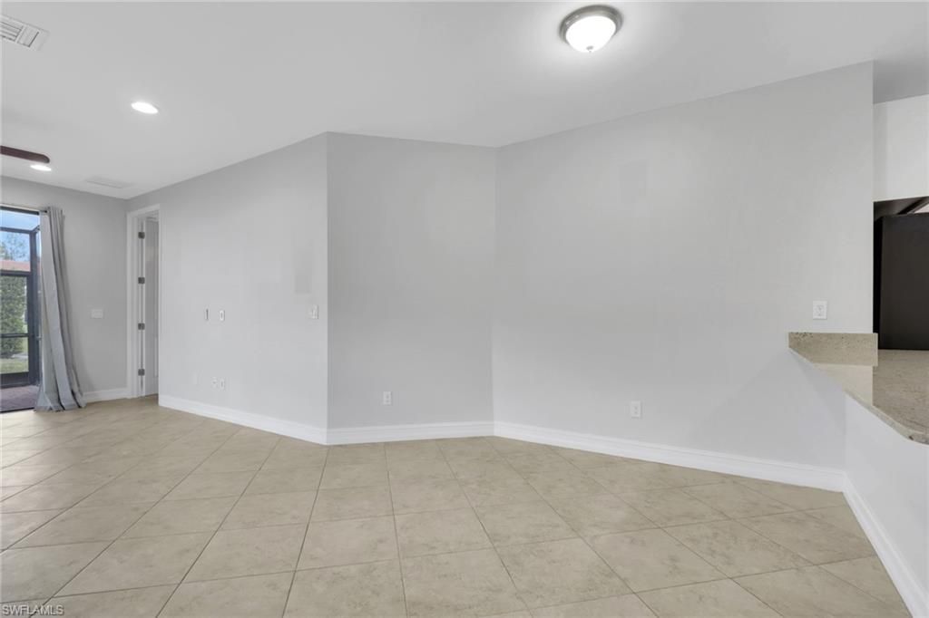 7738 Bristol Cir, Naples, FL 34120 Photo
