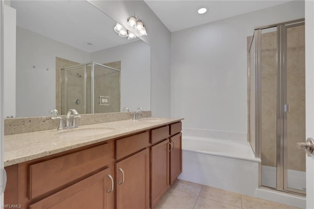 7738 Bristol Cir, Naples, FL 34120 Photo
