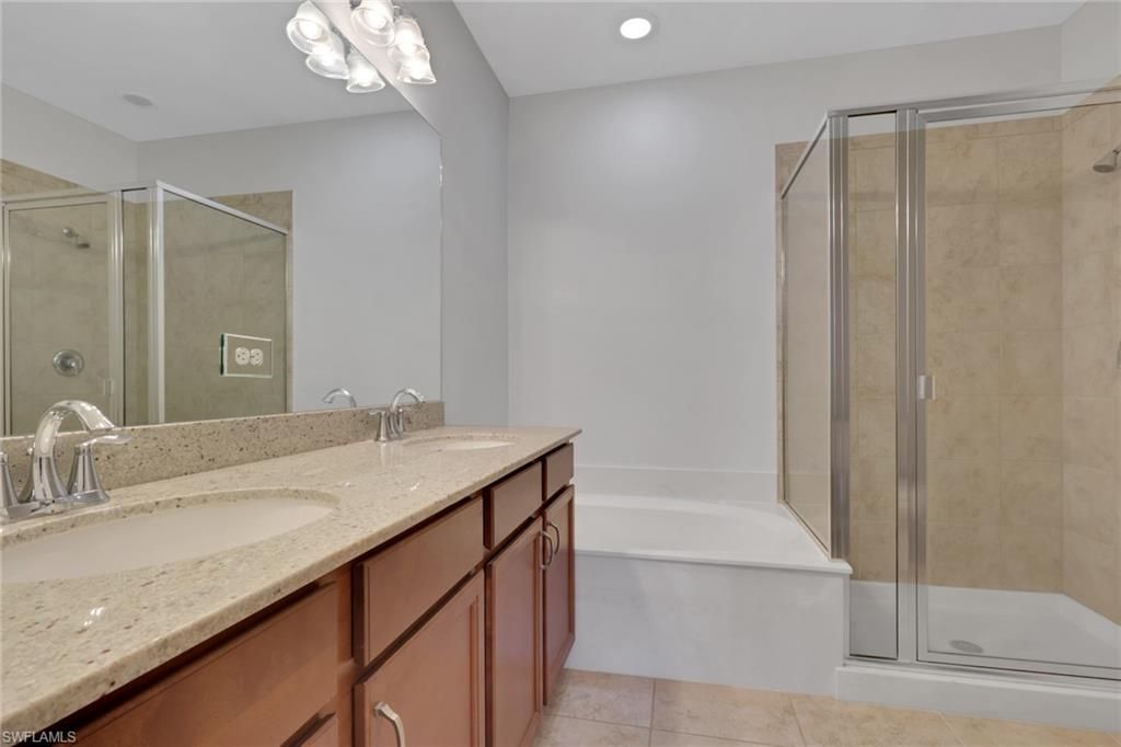 7738 Bristol Cir, Naples, FL 34120 Photo