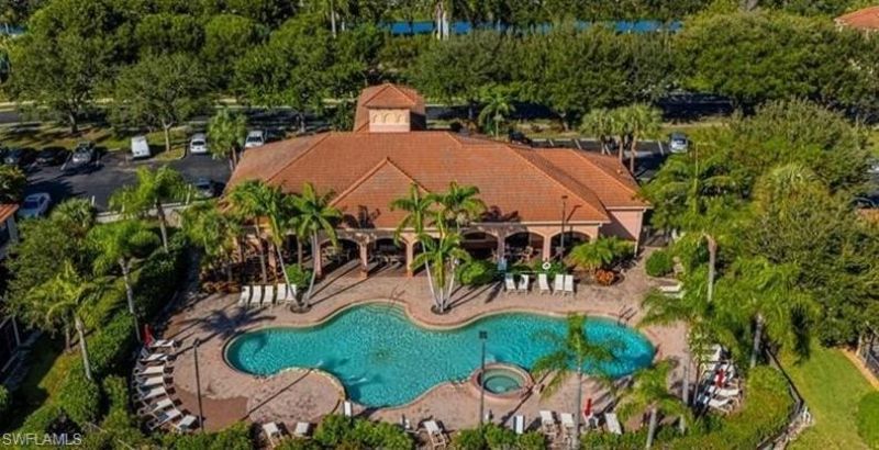 7738 Bristol Cir, Naples, FL 34120 Photo