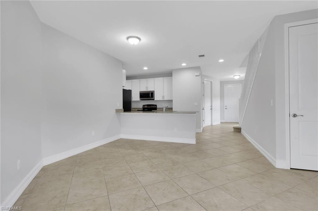7738 Bristol Cir, Naples, FL 34120 Photo