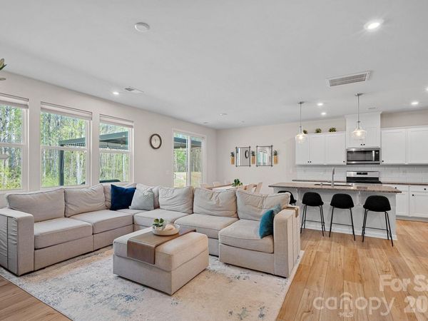 4229 Matindale Way, Charlotte, NC 28216