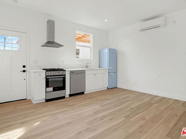 2925 Marsh Street, Unit 1/2, Los Angeles, CA 90039