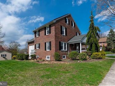 235 PENNSYLVANIA AVENUE, SHILLINGTON, PA 19607