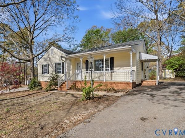 2842 Pine Meadows Circle , Chester, VA 23831