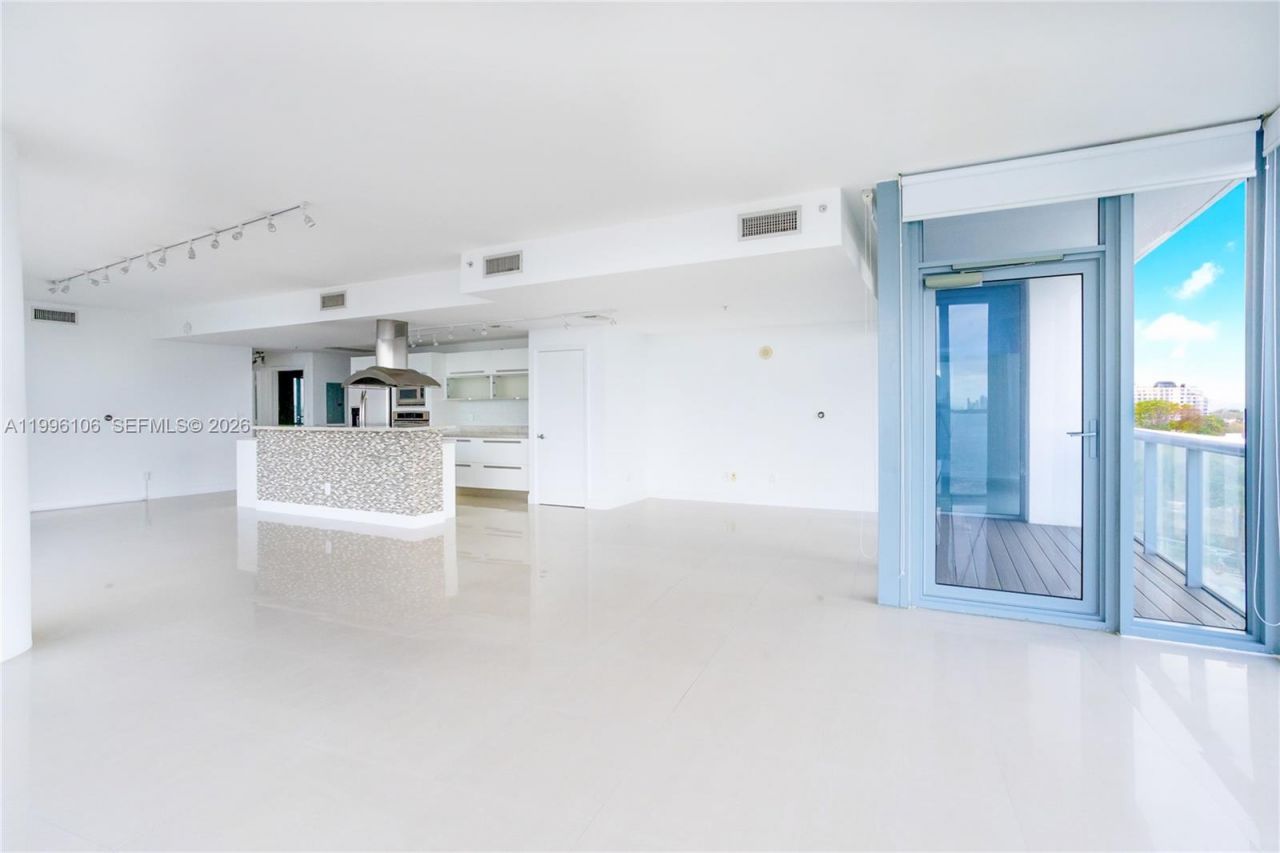 601 NE 36th St, Unit 812, Miami, FL 33137 Photo