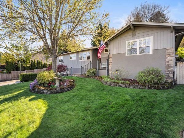 1310 NW Highland Avenue, Grants Pass, OR 97526