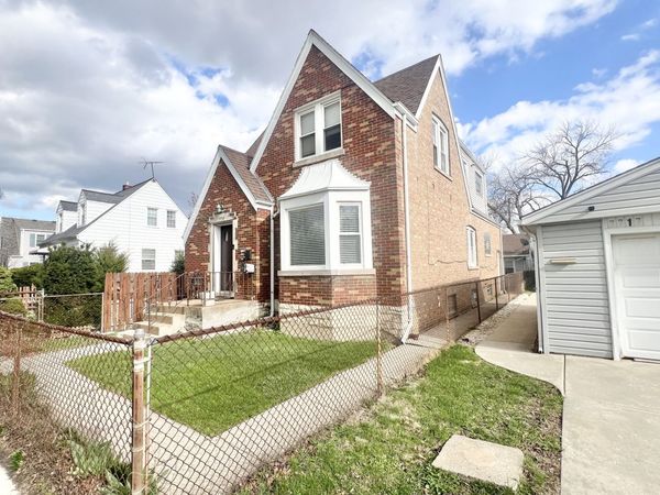 7713 W Forest Preserve Avenue, Chicago, IL 60634