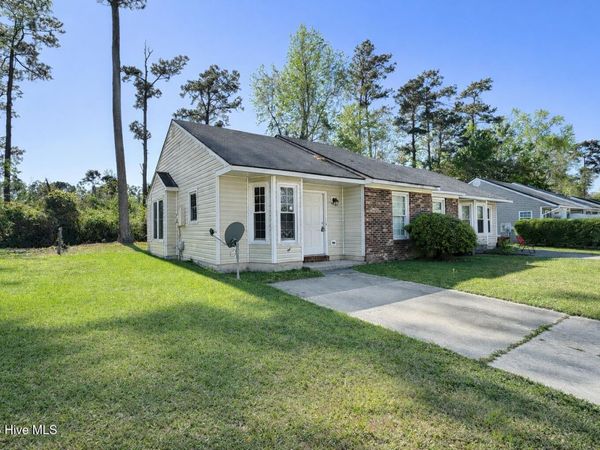 1941 Rolling Ridge Drive , Midway Park, NC 28544