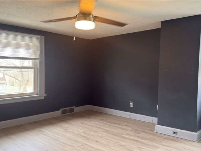 379 Noah Avenue, Akron, OH 44320 Photo 13