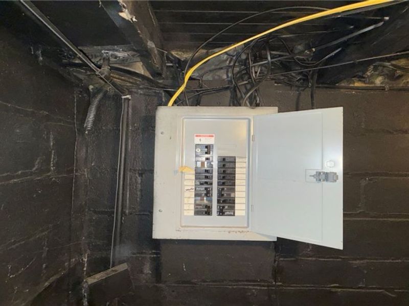 379 Noah Avenue, Akron, OH 44320 Photo 18