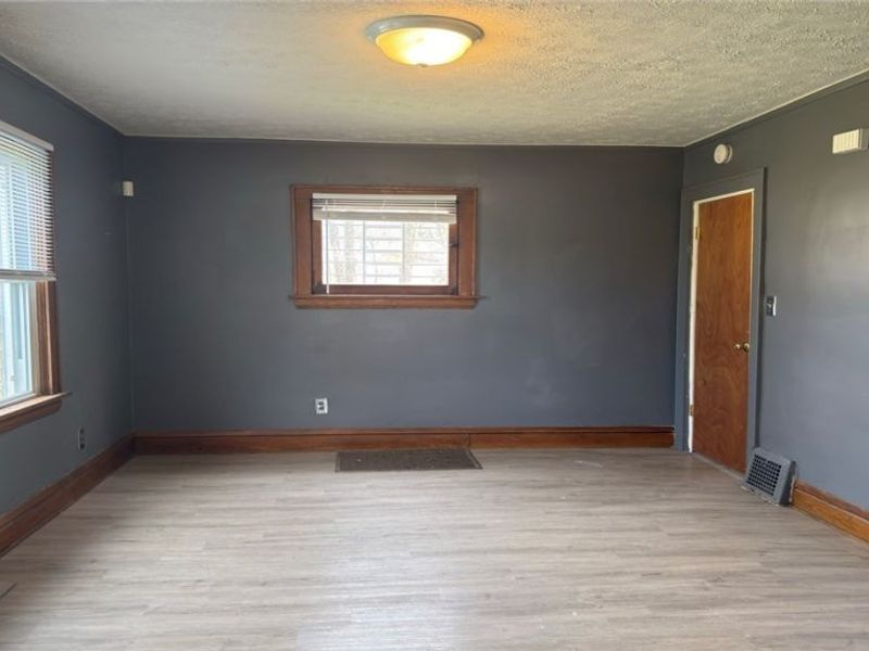 379 Noah Avenue, Akron, OH 44320 Photo 9