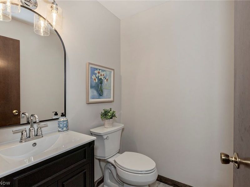 3999 Orangewood Drive, Orange, OH 44122 Photo 17