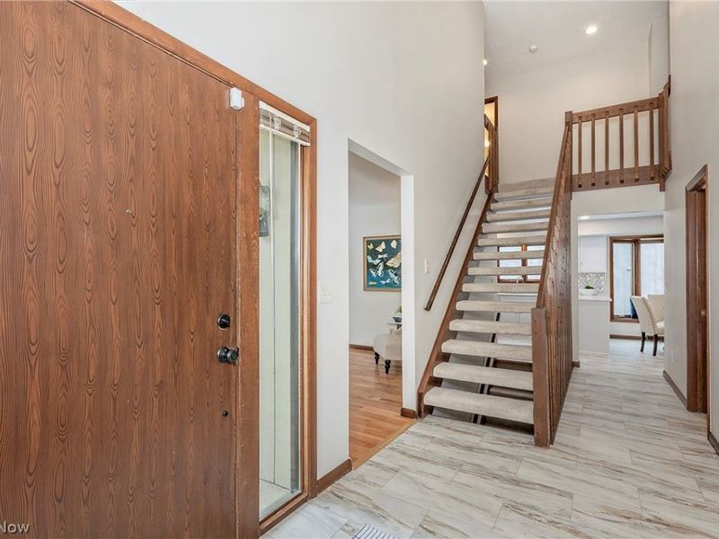 3999 Orangewood Drive, Orange, OH 44122 Photo 2