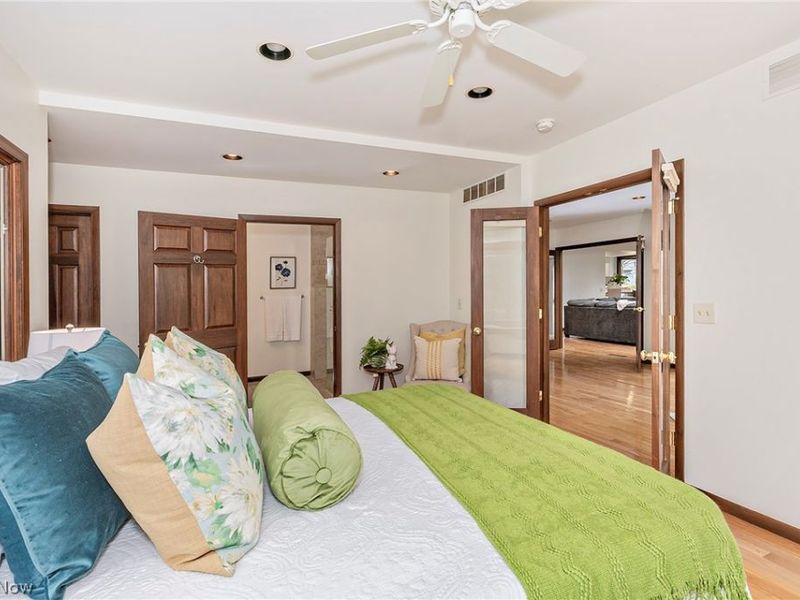 3999 Orangewood Drive, Orange, OH 44122 Photo 23