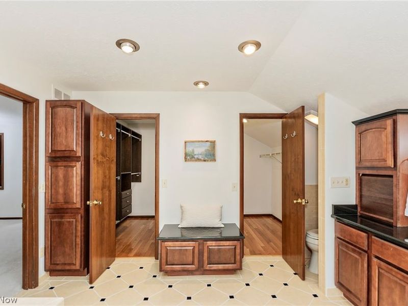 3999 Orangewood Drive, Orange, OH 44122 Photo 31