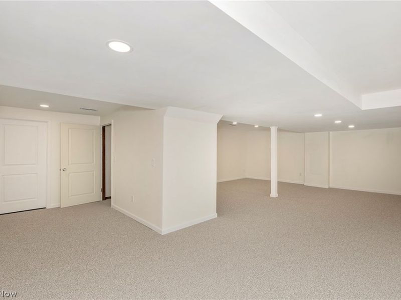 3999 Orangewood Drive, Orange, OH 44122 Photo 40