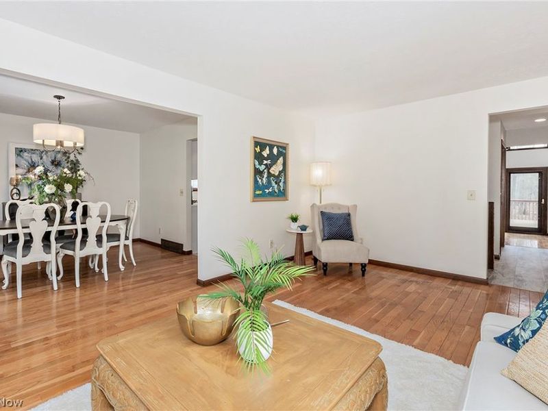 3999 Orangewood Drive, Orange, OH 44122 Photo 5