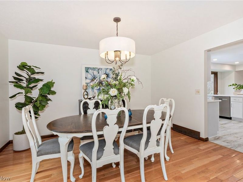 3999 Orangewood Drive, Orange, OH 44122 Photo 6