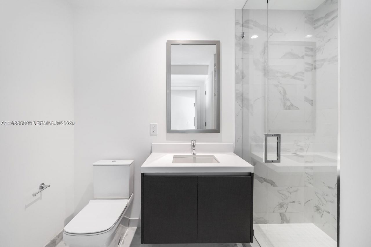 851 NE 1st Ave, Unit 4007, Miami, FL 33132 Photo