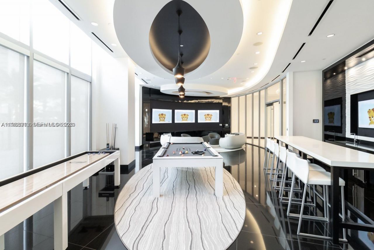 851 NE 1st Ave, Unit 4007, Miami, FL 33132 Photo